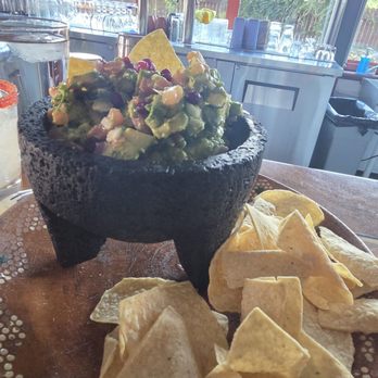 Casa 16 - Guac - Latin American Near Me - Phoenix, Arizona