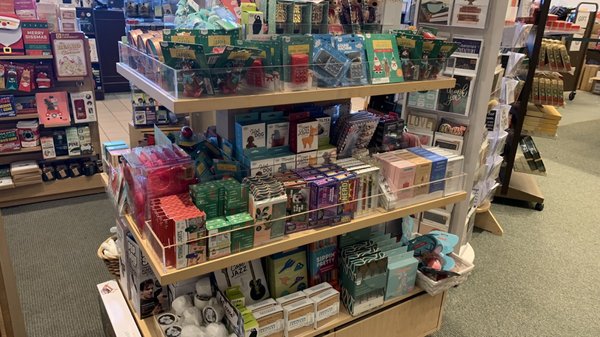 Barnes & Noble by null