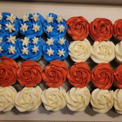 Lee Lee's Bakery - American flag cupcake cake