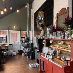 Pike House Coffee - Amazing vibe - Edgar Allan Poe vibe