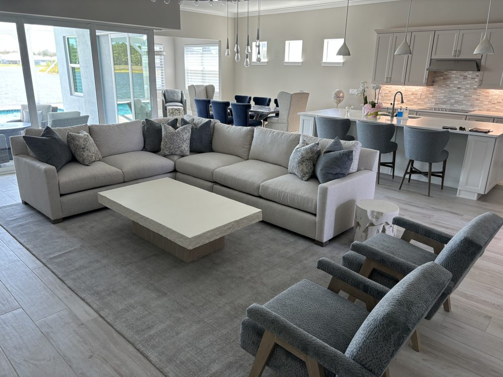 DOMESTIC POSSESSIONS Updated August 2024 123 Photos 2614 SE