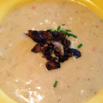 Mellow Mushroom Florence - Magic Mushroom Soup!! My daughter even liked it!! - Pizza Near Me - Florence, South Carolina