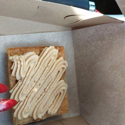 SWEETS Pastry & Fudge - White chocolate walnut blondie