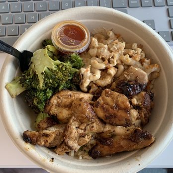 Dig Inn - Mac & Cheese with Hot Honey - New American Near Me - New York, New York Dig Inn - Mac & Cheese with Hot Honey - New American Near Me - New York, New York