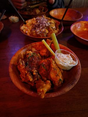 Vindicktive Bar and Wings by null