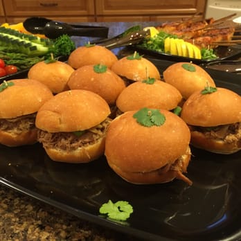 Gourmondo - Cuban pulled pork sliders with caramelized onions, cilantro, and garlic-jalapeño aioli. - Caterers Near Me - Seattle, Washington
