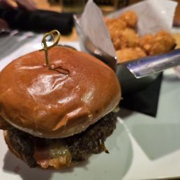 Elvis Burger Elvis Burger