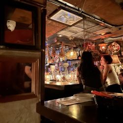 Tomi Jazz - The interior is very warm and cozy