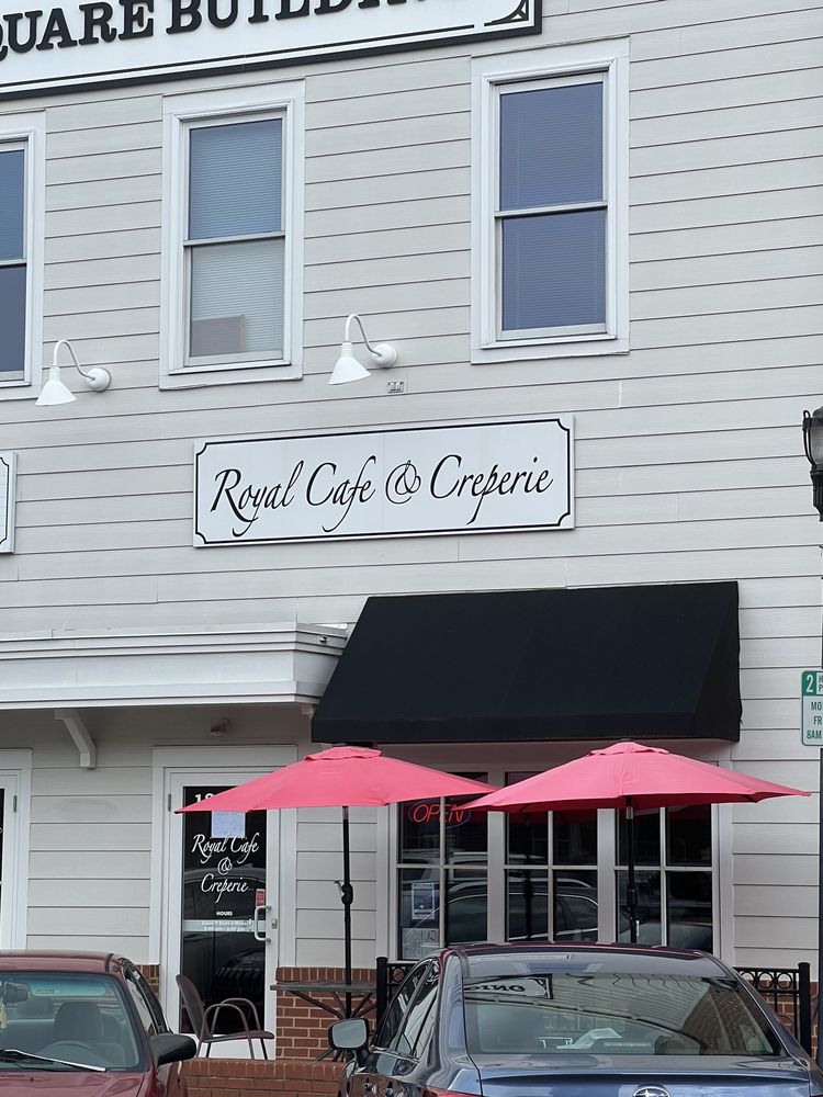 Royal Cafe & Creperie