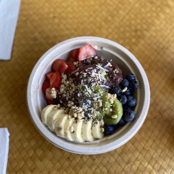 Waffle and Berry - Acai Bowl - Waffles Near Me - Honolulu, Hawaii