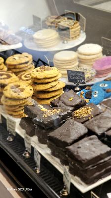 Twisted Cookie by null