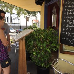 Cafe Jolly