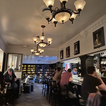 Firefly - Bar inside - New American Near Me - Studio City, California Firefly - Bar inside - New American Near Me - Studio City, California