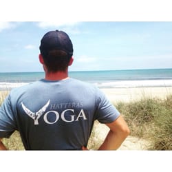 Hatteras Yoga - Men's tshirt