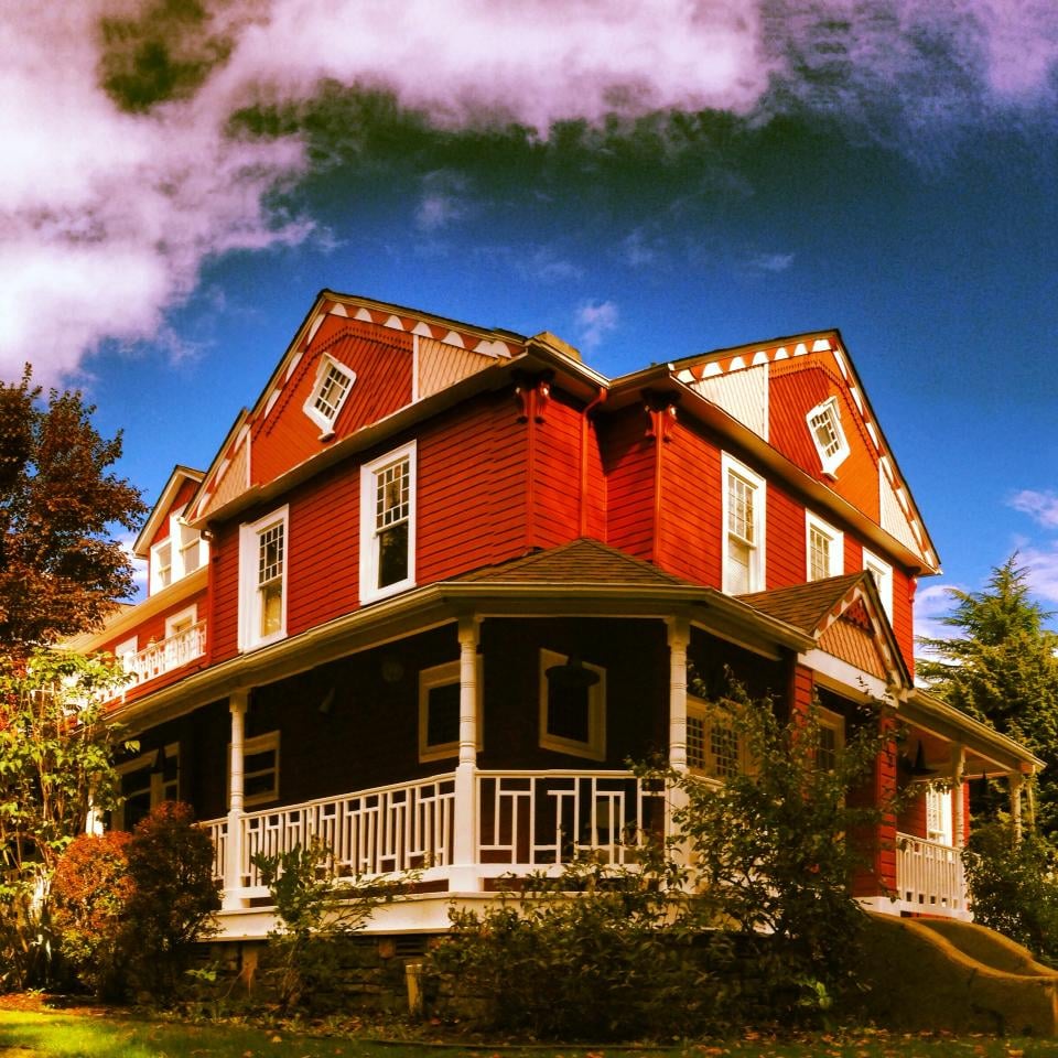 ADAMS MANOR Updated September 2024 32 Photos 1012 4th St