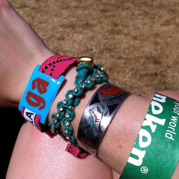 Coachella - Coachella wristband & Heineken 21+ band, 2012 - Festivals Near Me - Indio, California Coachella - Coachella wristband & Heineken 21+ band, 2012 - Festivals Near Me - Indio, California