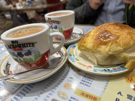 Kam Wah Cafe & Cake Shop by null