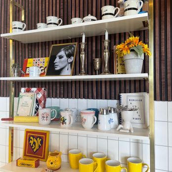 Bubbe's Fine Bagels - Cute decor - Bagels Near Me - Tucson, Arizona