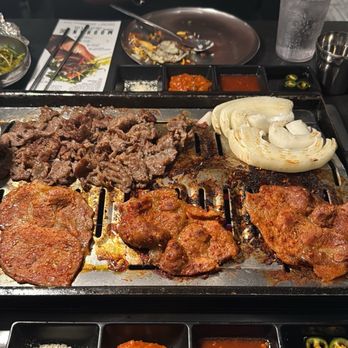 Moohan Korean BBQ - Beef bulgolgi and spicy pork - Korean Near Me - Los Angeles, California Moohan Korean BBQ - Beef bulgolgi and spicy pork - Korean Near Me - Los Angeles, California