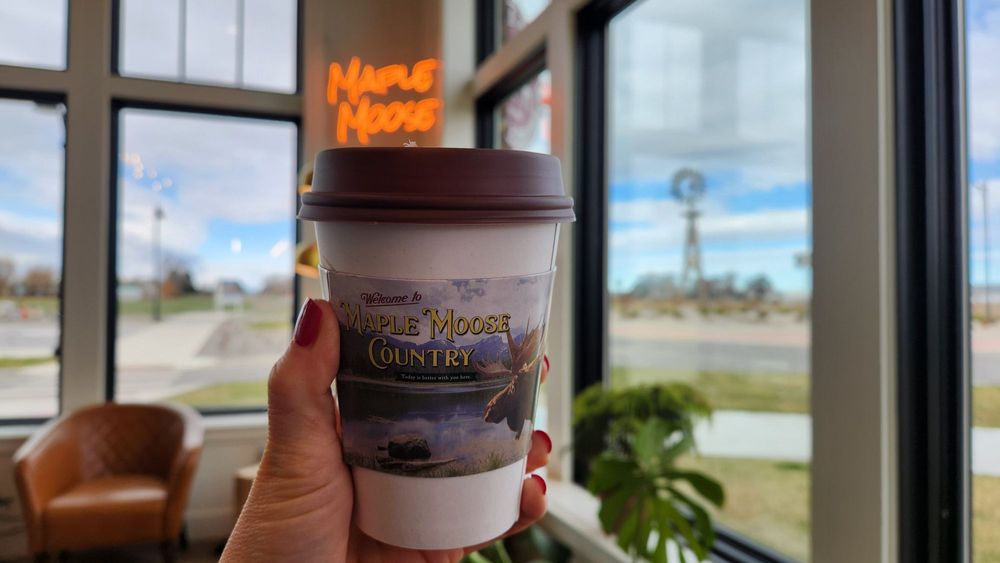 Maple Moose Coffee and Pop Shop Logo
