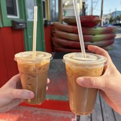 Lattes (oat milk)!