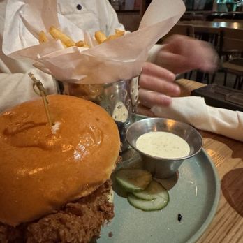 Big Grove Brewery - Fried chicken sandwich - Brewpubs Near Me - Des Moines, Iowa Big Grove Brewery - Fried chicken sandwich - Brewpubs Near Me - Des Moines, Iowa