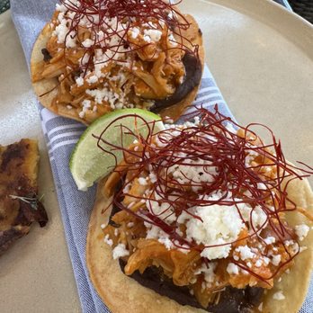 Guiso Latin Fusion - Tinga Tosatadas - Latin American Near Me - Healdsburg, California Guiso Latin Fusion - Tinga Tosatadas - Latin American Near Me - Healdsburg, California