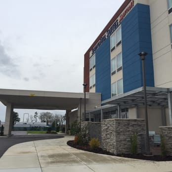 SpringHill Suites by Marriott Lumberton - Front of hotel. - Hotels Near Me - Lumberton, North Carolina SpringHill Suites by Marriott Lumberton - Front of hotel. - Hotels Near Me - Lumberton, North Carolina