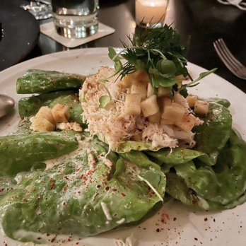Single Shot - butter lettuce - Bars Near Me - Seattle, Washington Single Shot - butter lettuce - Bars Near Me - Seattle, Washington