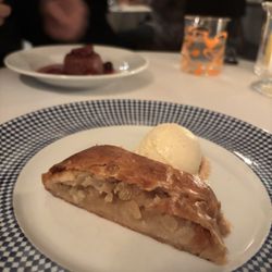 Bridgehampton Inn & Restaurant - Apple strudel