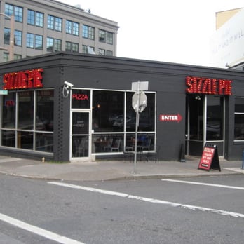 Sizzle Pie - This store at this triangulated corner used to be something else, and I believe it HAD good food, IIR. - Pizza Near Me - Portland, Oregon