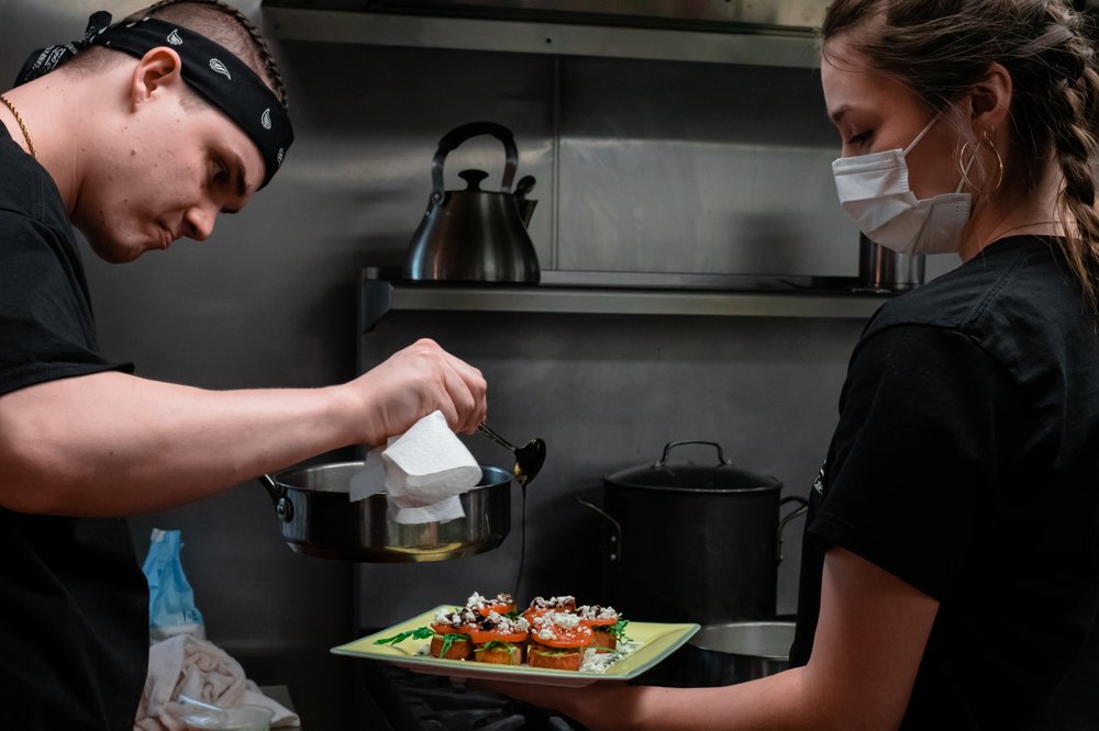 EARLY BIRD CATERING Updated September 2024 30 Photos 506 Porters