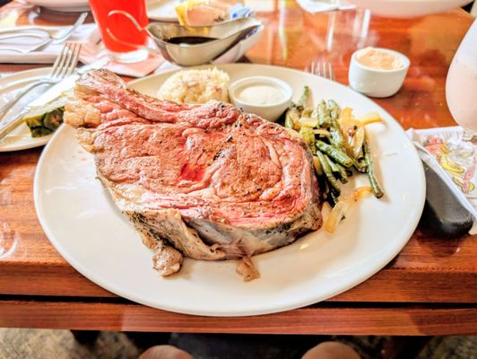 Haleiwa Joe's Haiku Gardens by null