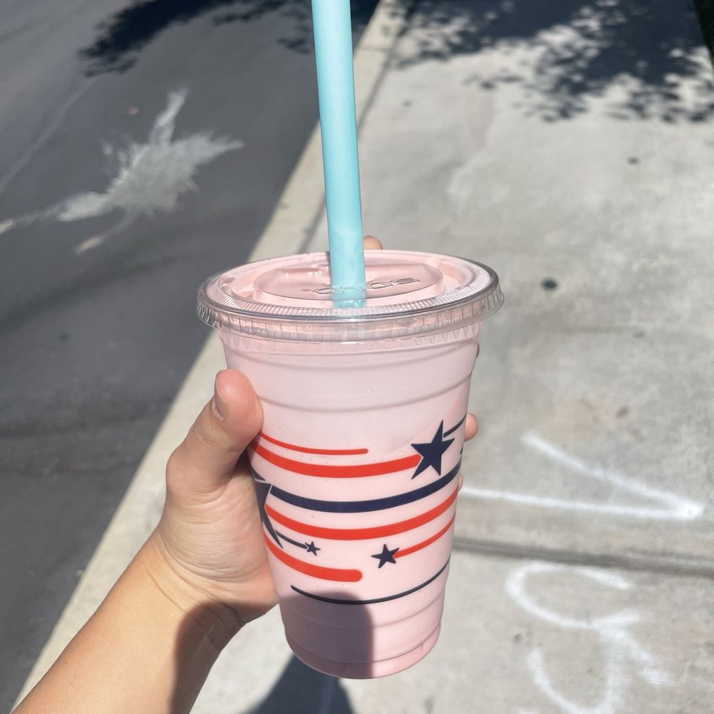 Wienerschnitzel - Strawberry Shake - Hot Dogs Near Me - Upland, California Wienerschnitzel - Strawberry Shake - Hot Dogs Near Me - Upland, California