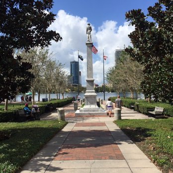 Lake Eola Park - Parks Near Me - Orlando, Florida