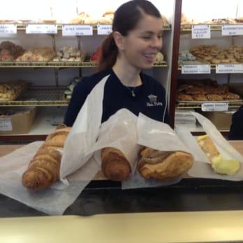 Mike's Pastry - Bakeries Near Me - Boston, Massachusetts Mike's Pastry - Bakeries Near Me - Boston, Massachusetts