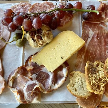 Pasta Moon - Italian Near Me - Half Moon Bay, California