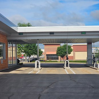 Think Bank - Convenient drive-up banking services at Think Bank's Shoppes on Maine location. - Banks & Credit Unions Near Me - Rochester, Minnesota Think Bank - Convenient drive-up banking services at Think Bank's Shoppes on Maine location. - Banks & Credit Unions Near Me - Rochester, Minnesota