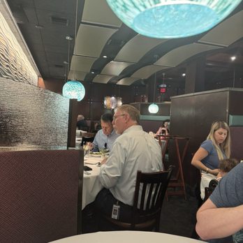 E & E Stakeout Grill - Wonderful atmosphere. - American Near Me - Belleair Bluffs, Florida E & E Stakeout Grill - Wonderful atmosphere. - American Near Me - Belleair Bluffs, Florida