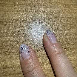 Chipped gel nails after 1 week :( Chipped gel nails after 1 week :(