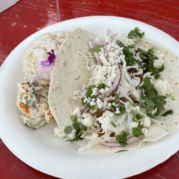 Saucy Mama's - The fish tacos were amazing and the sauce was the best! - Food Trucks Near Me - Mountain View, Hawaii