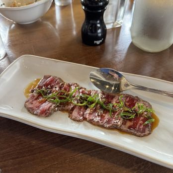 Willi's Wine Bar - Wagyu Beef Tataki Truffle Ponzu & Fresh Horseradish - Wine Bars Near Me - Santa Rosa, California Willi's Wine Bar - Wagyu Beef Tataki Truffle Ponzu & Fresh Horseradish - Wine Bars Near Me - Santa Rosa, California