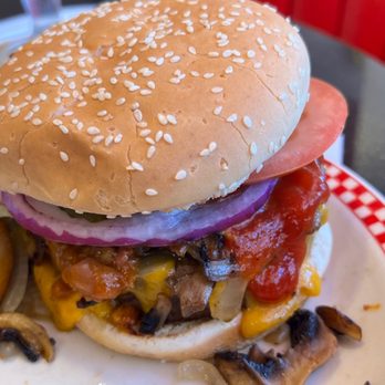Busy Bee Cafe - American Classic Cheese burger - Diners Near Me - Ventura, California Busy Bee Cafe - American Classic Cheese burger - Diners Near Me - Ventura, California