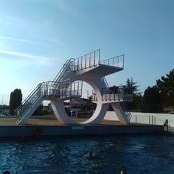 Piscine Municipale - LA RÉOLE (33 - Gironde, France) - Piscine municipale - Installations de plongeon
