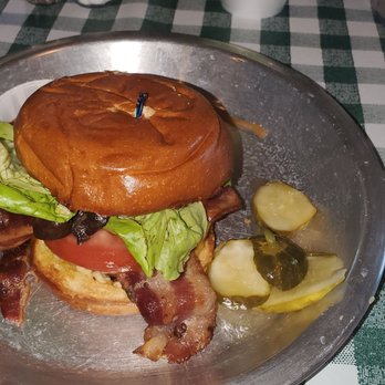 Rodeo Goat - Bacon, mushroom cheeseburger - Burgers Near Me - Rockwall, Texas
