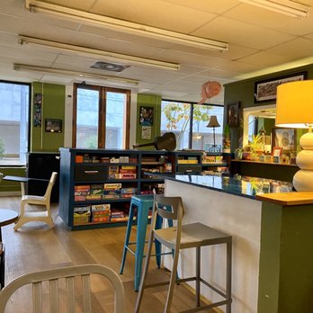 Tamp & Grind Coffee Shop - Amazing space! Love the board games... - Coffee & Tea Near Me - Alexandria, Louisiana Tamp & Grind Coffee Shop - Amazing space! Love the board games... - Coffee & Tea Near Me - Alexandria, Louisiana