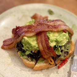 The Stockpot Chesapeake - Avo sandwich with add-on bacon