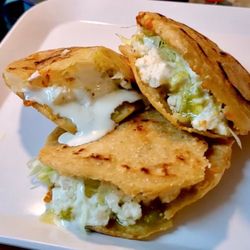 El Don Mexican Brunch & Dinner - Gorditas