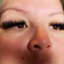 Andy's Lash Loft - 10-16s c curl
.03 thickness