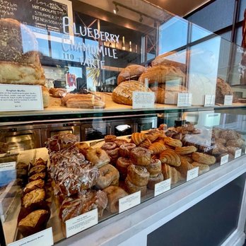 Cafe Ficelle - Baked goods display 2023 - Sandwiches Near Me - Camarillo, California Cafe Ficelle - Baked goods display 2023 - Sandwiches Near Me - Camarillo, California
